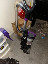 vacuum cleaner bissell powerlifting . Used in good condition . Great for pets