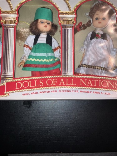 Vintage Europe's 12 Dolls of All Nations Collection Editions I and II 1991 - Picture 11 of 11
