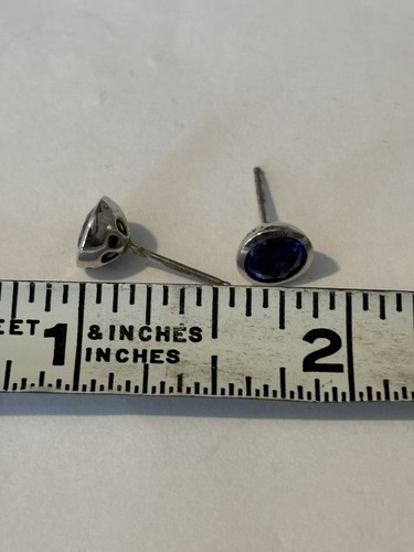 925 Sterling BLUE Cubic Zirconia Lab Sapphire Earrings Studs wBox XMAS GIFT! - Picture 5 of 8