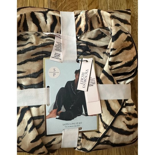 VS PINK Bundle of 10 - Small - Picture 8 of 10