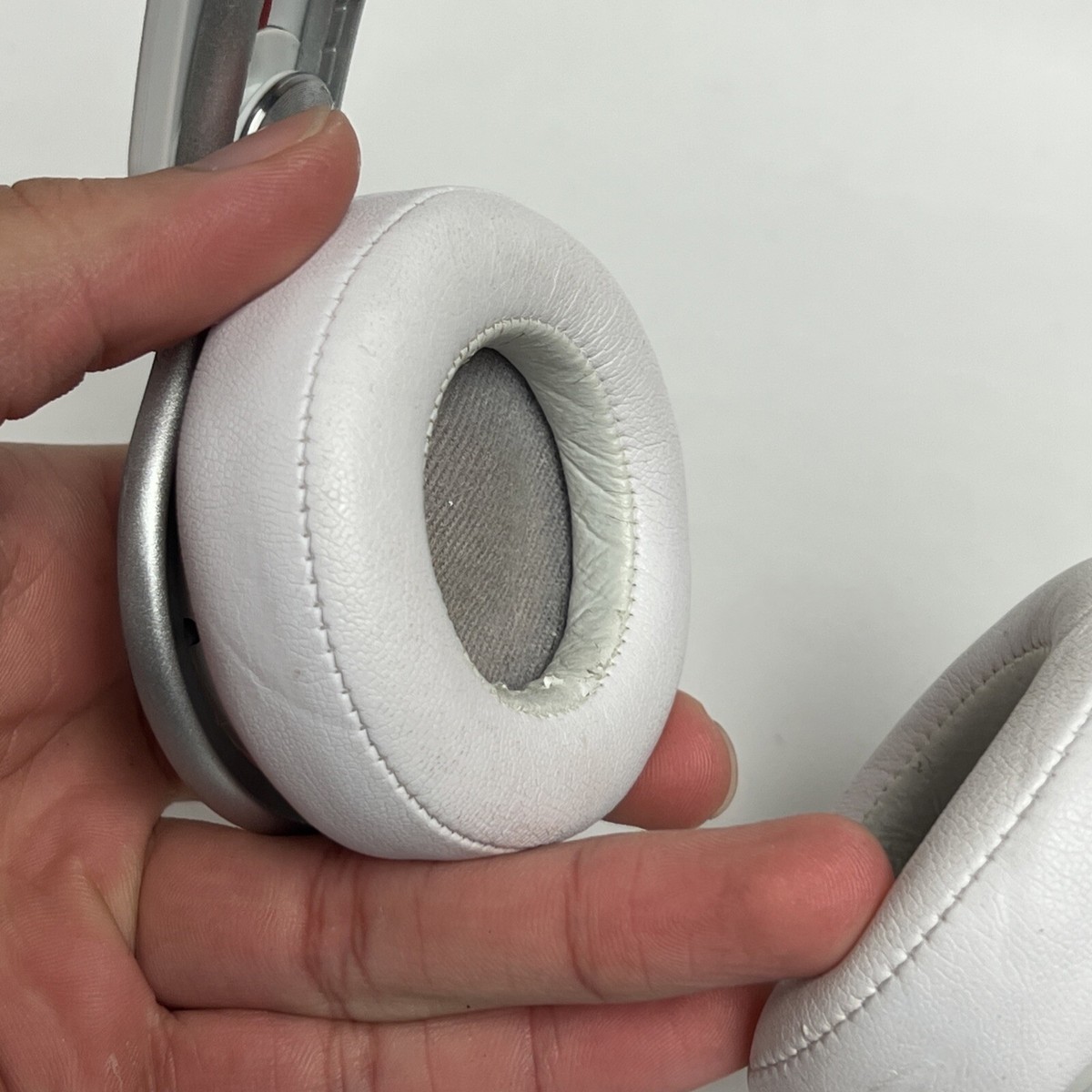 Beats by Dr. Dre MIXR Mixer On Ear Wired Headphones White