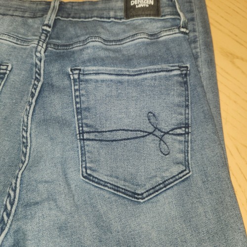 Denizen von Levi’s Damen Slim Fit Jeans Medium Wash Distressed  - Bild 14 von 14