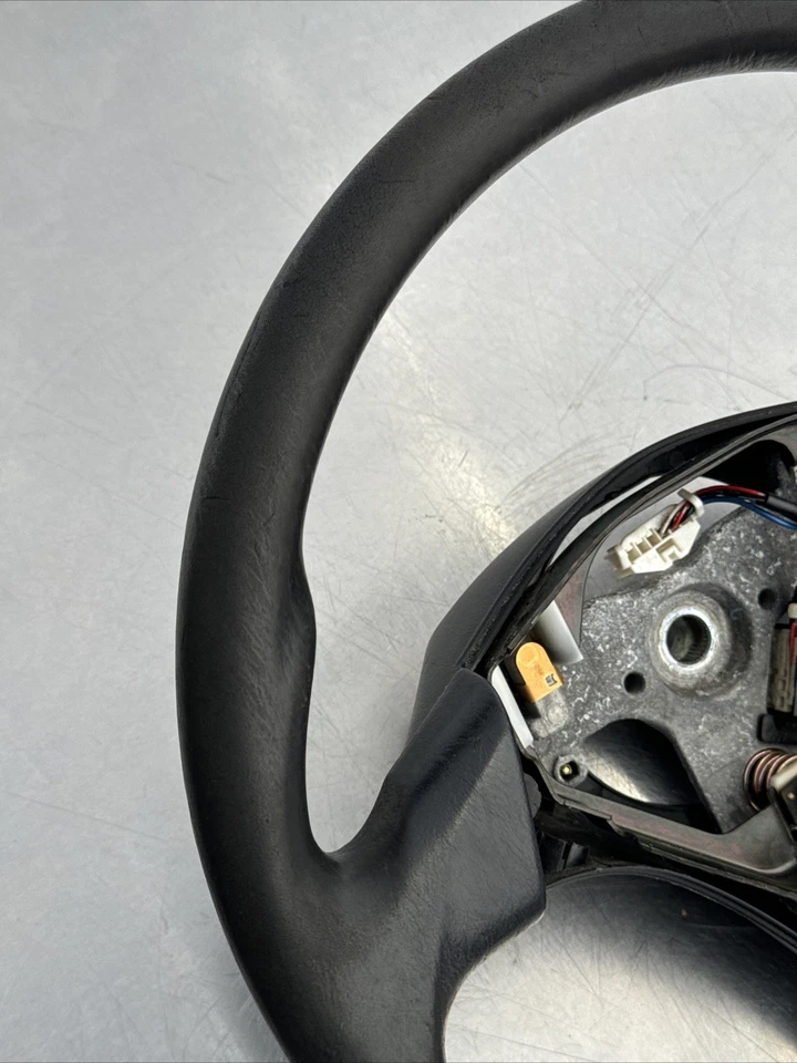 Toyota Rav-4 1998-2000 volante negro con control de crucero Foto 3 de 4