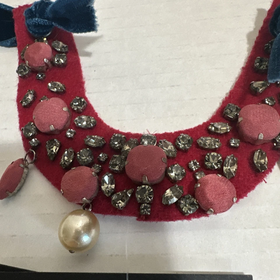 Collar Lanvin Cinta Terciopelo y Cristal, Estrás y Perla Distintivo Foto 4 de 4