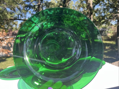 6 schöne Cristal D’Arques Cavalier smaragdgrünes Glas 10” Essteller mit Rand - Bild 7 von 9