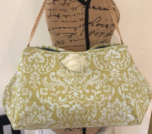 Hecho a mano "Docs Bag"/Cartera Bolso de Hombro Papel Pintado Estampado Azul Cielo/Verde Vegano - Imagen 2 de 9