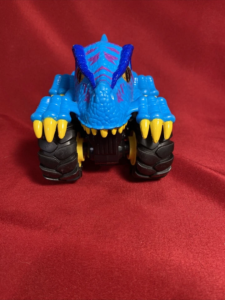 Toy State Road Rippers Rev Up Monsters Green Triceratops Dino Monster Truck - Image 2 of 4
