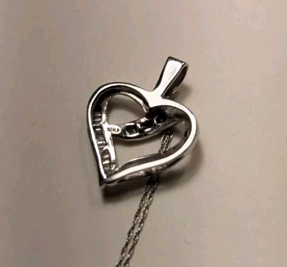 10K White Gold Open Heart Diamond Pendant Necklace Round Baguette Diamonds 2.6G - Image 3 of 4