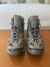 Women's Vasque hiking boots (size:9.5W) (VERY GOOD CONDITION)