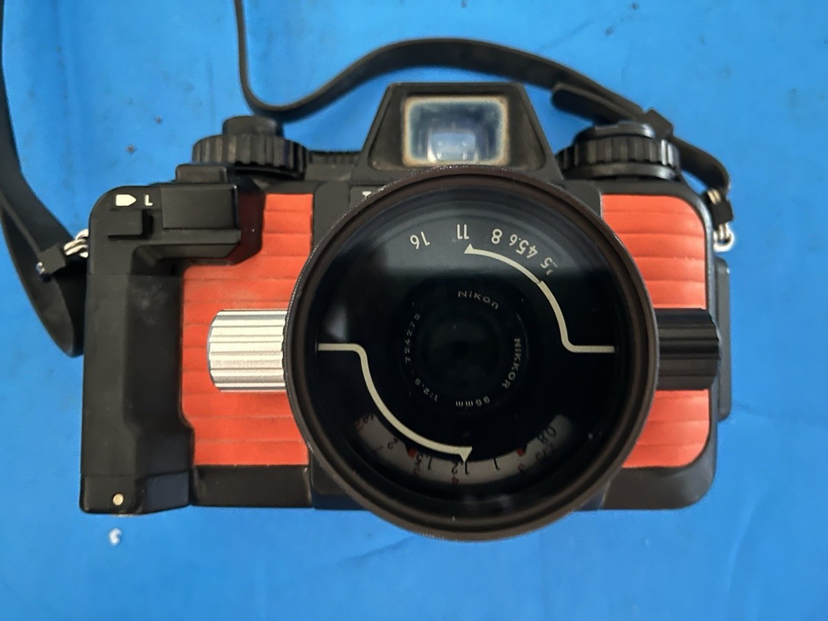 Nikon ニコノスV NIKONOS-V NIKKOR 35mm F2.5 Nikon Nikonos V Underwater Dive Camera with Nikkor 35mm F