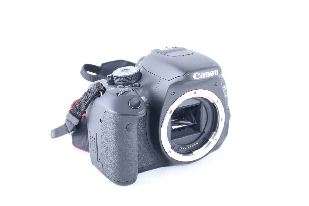 Canon EOS KiSS X5 EF-S 18-55mm F3.5-5.6 IS II Lens, Fully Working