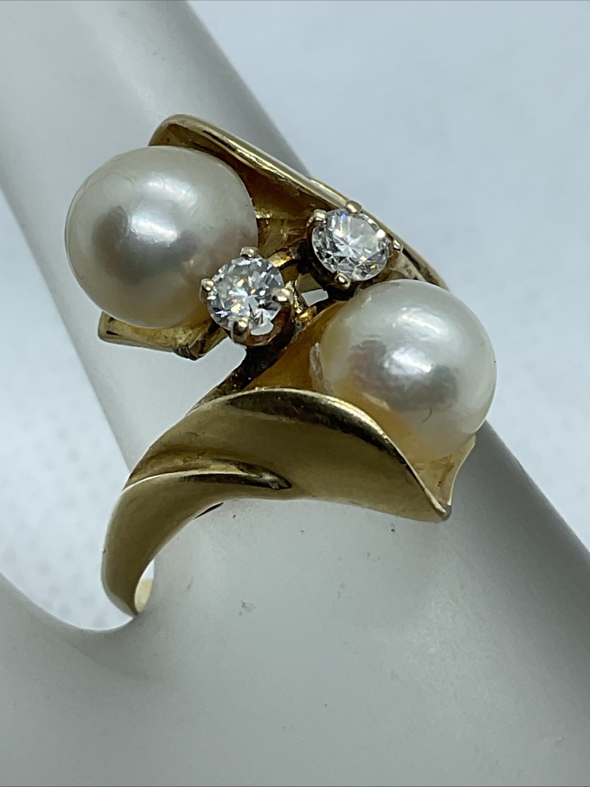 BEAUTIFUL Solid 18K Yellow Gold White Pearls & Di… - image 2
