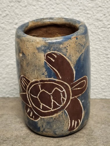 Nicaraguan Red Clay Pottery Folk Art ~ SEA TURTLE Blue Brown Toothpick Holder - Picture 5 of 9