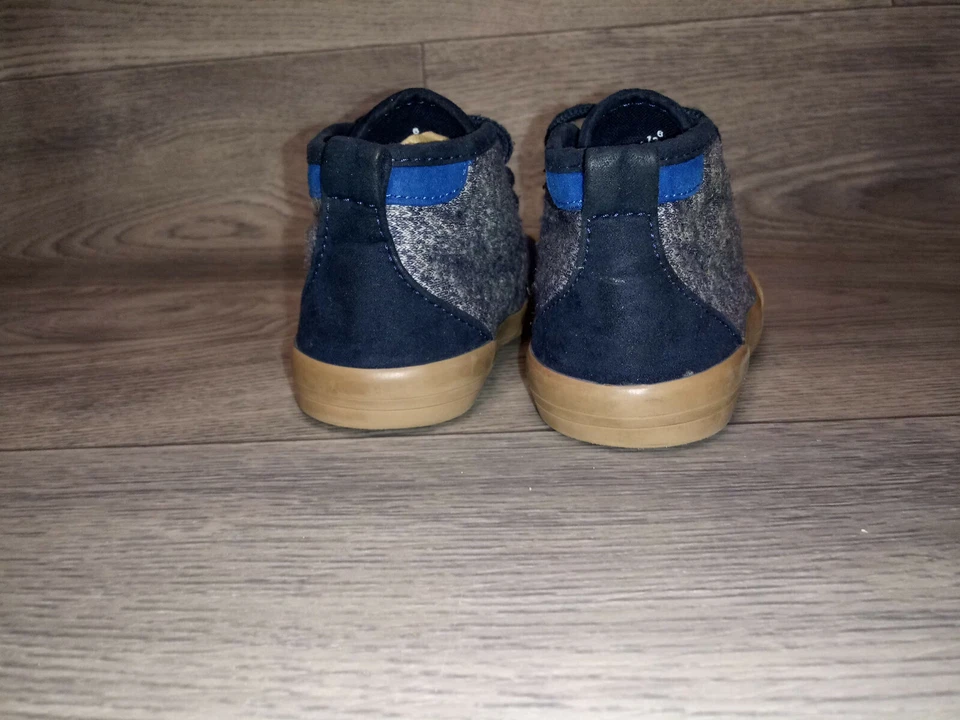 Blue Suede Shoes for Toddlers Wool and Suede Size 6 Toddler Old Navy  - Image 4 of 4