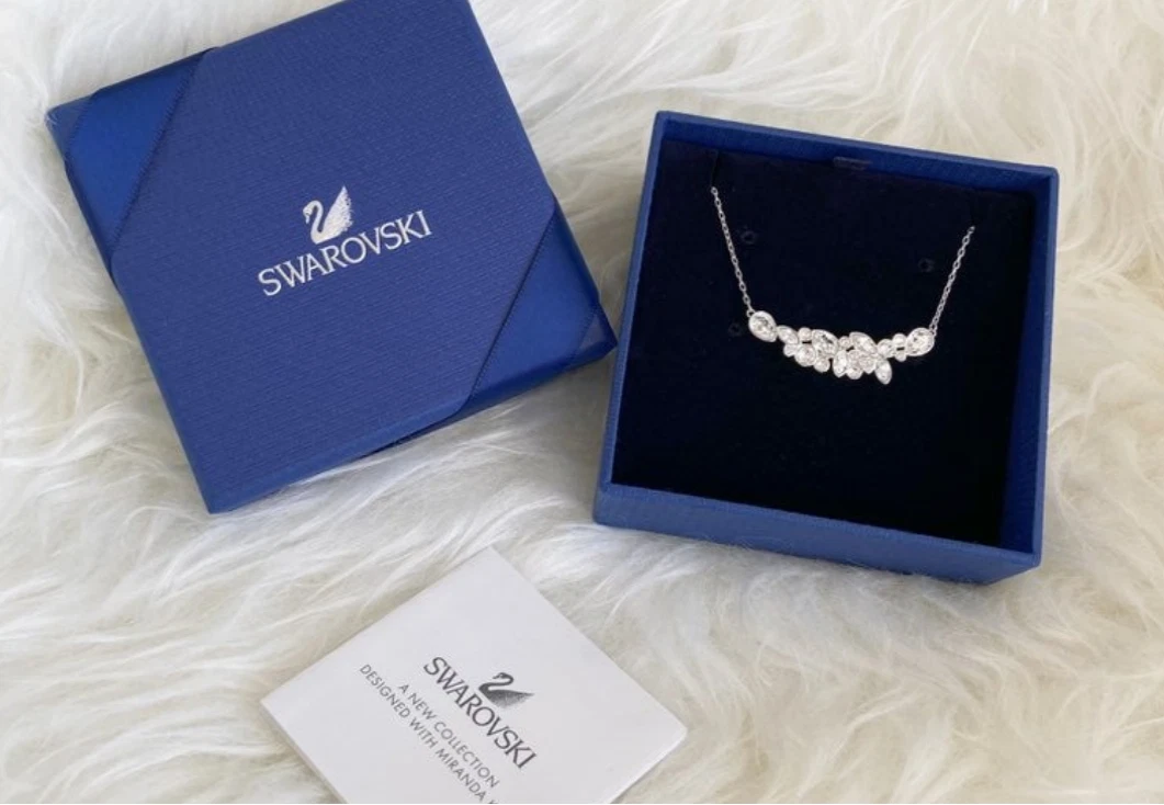 Swarovski diapason v necklace sale