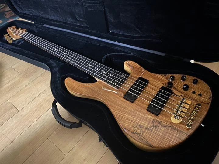 Bacchus 5-string bass Safe Packing! - Image 3 of 4