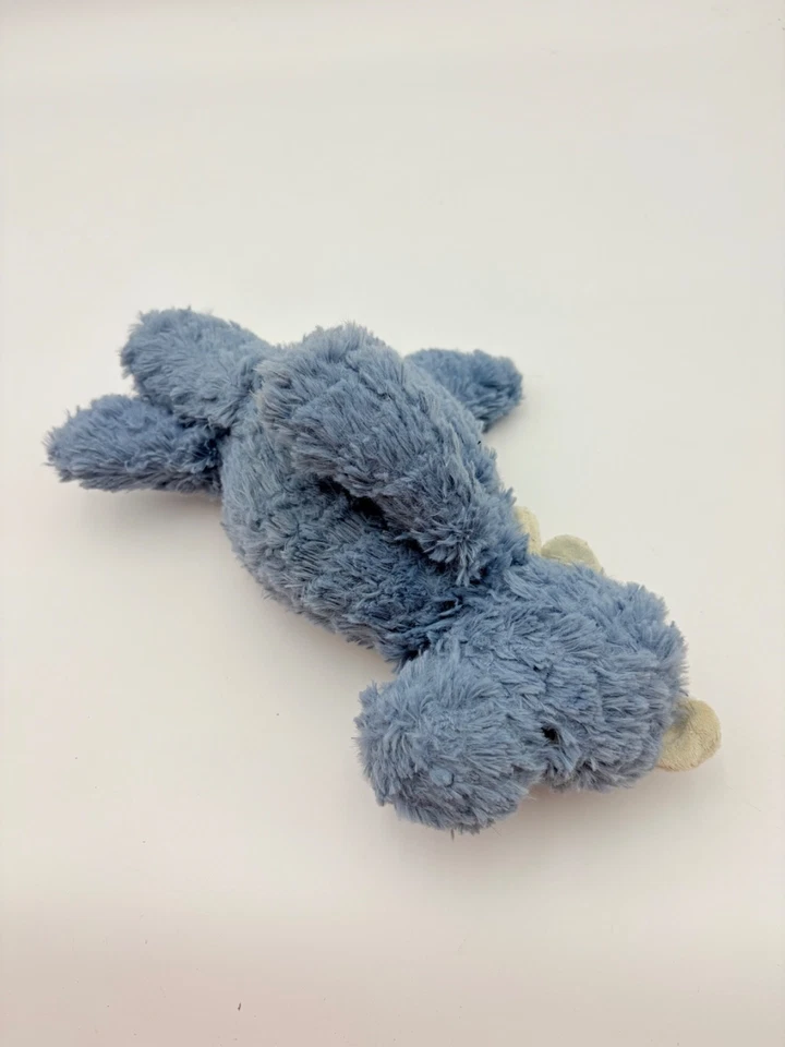 Peluche de dinosaurio azul Carters Just One You peludo difuso espigas verdes juguete para bebé Foto 3 de 4