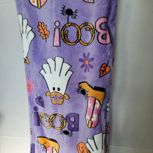 BETSEY JOHNSON Halloween Cowgirl Boots Ghost Ultra Plush Throw Blanket 50"x70" - Picture 5 of 5