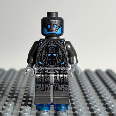 LEGO Ultron Sentry Minifigure sh0166 Marvel Super Heroes 76029 CMF Lot Rare 2W4