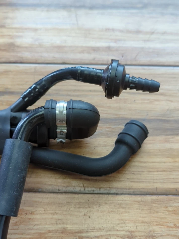 Volkswagen Golf Jetta 2001-2006 válvula de purga motor sistema de vacío bomba de succión Foto 4 de 4