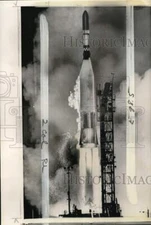 1964 Press Photo Atlas-Agena rocket launches from Cape Kennedy, Florida