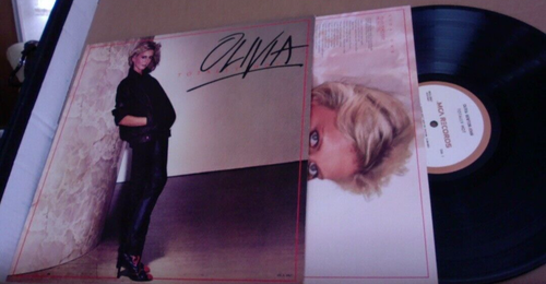 MINT- 1981 Lp album Olivia Newton John TOTALLY HOT Steve Winwood Eric Carmen - 第 1/14 張圖片