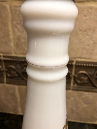 (2) VINTAGE ANTIQUE PORCELAIN WHITE W/GOLD ROSE APPLIQUE TABLE LAMPS***** - Picture 5 of 12