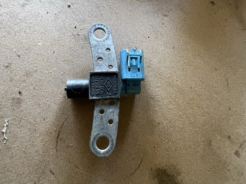 Capteur Position Vilebrequin 8200647556 / PA66GF30