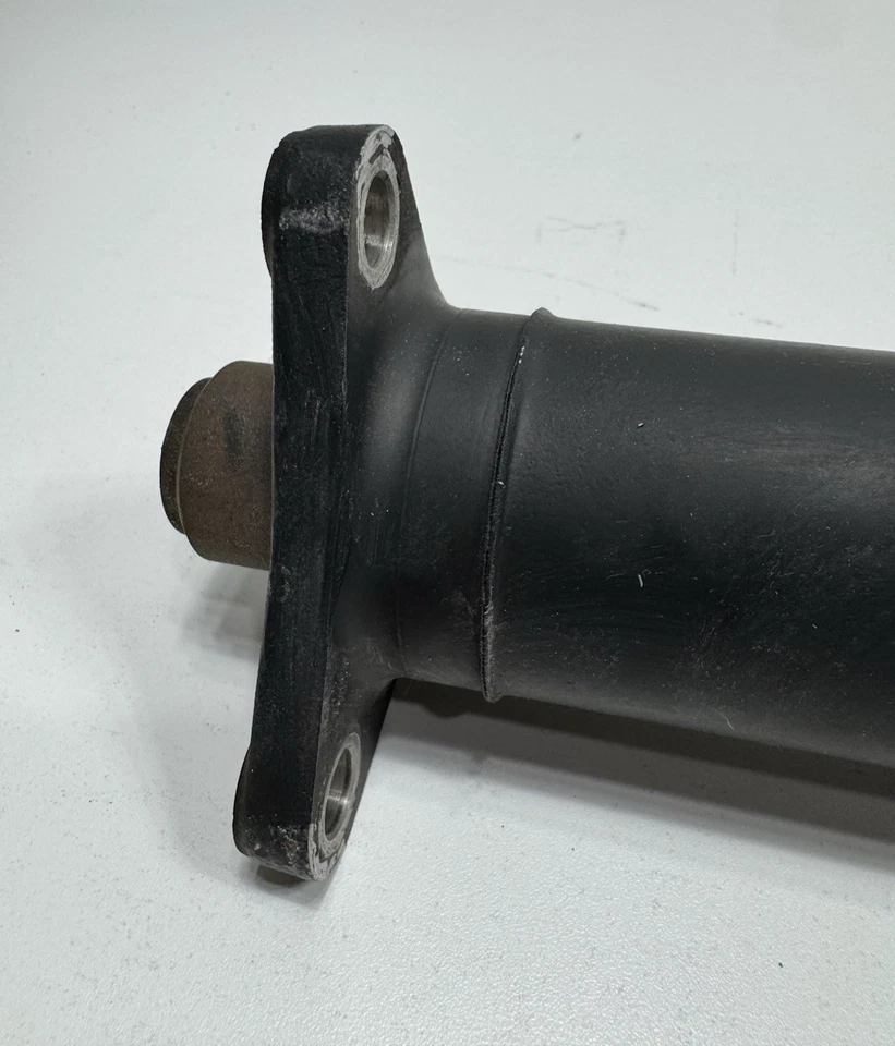 ✅2008-2013 BMW 128i E82 N52 Driveshaft Propeller Shaft 7567949 OEM - Image 3 of 4