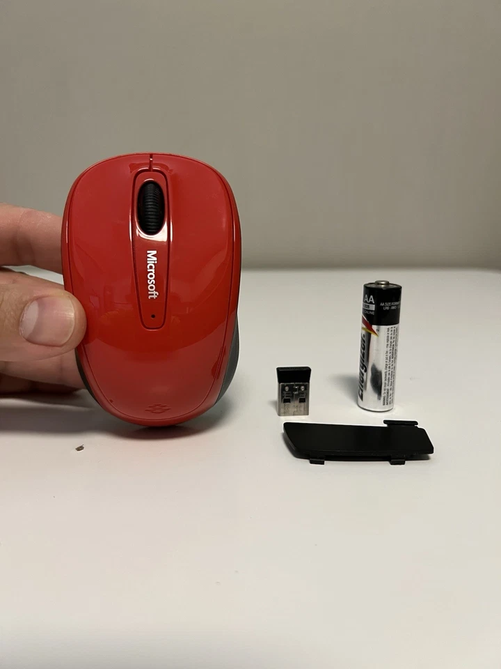 Microsoft Wireless Mobile Mouse 3500 Model 1427 w/ Receiver Red - Image 4 of 4