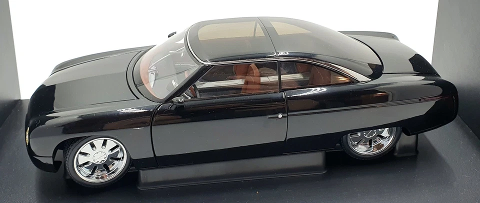 Autoart 1/18 Scale Diecast 72831 - Ford Forty Nine Concept - Black - Image 3 of 4