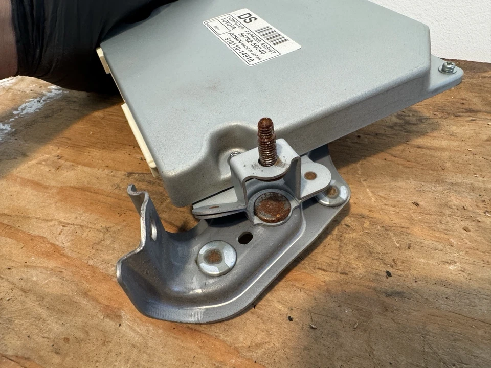 Lexus LS460 2009 asistencia de estacionamiento con módulo de control de estacionamiento automático id 86792-50240 OEM Foto 3 de 4