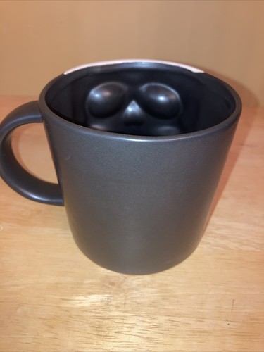 Black And White Skull Coffee Cup - Picture 4 of 6