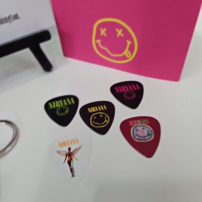 Nirvana Kurt Cobain Guitar Picks (Plectrums) X 7 - 0.71mm Yellow, Grunge Rock 2 thumbnail image