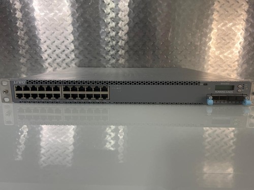 Juniper Networks EX4300-24T 24-Port Gigabit Ethernet 4xSFP Network Switch - Picture 2 of 6