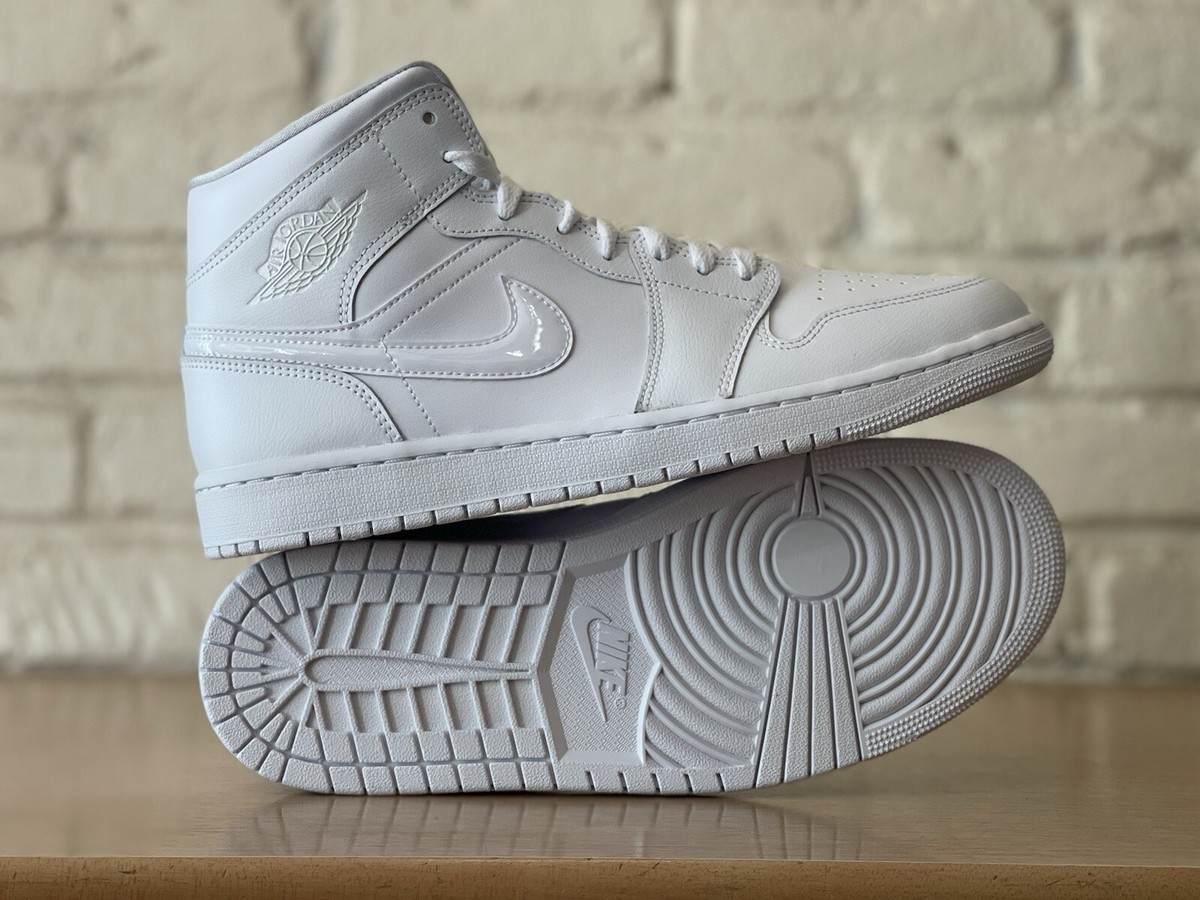 Nike Air Jordan 1 Mid Triple White Sneakers Retro DV0991-111 Nike Air Jordan 1 Mid Triple White Sneakers Retro DV0991-111