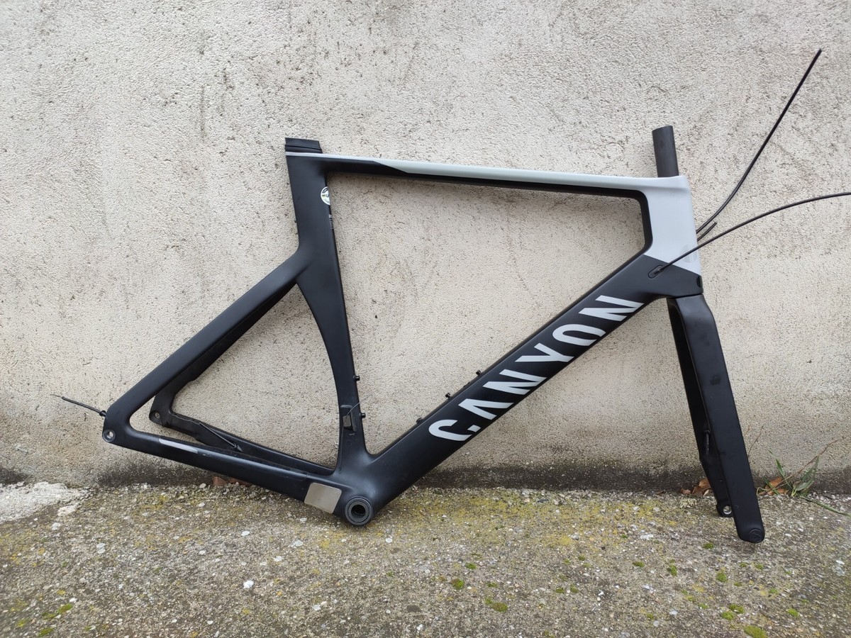 CANYON AEROAD XS 【フレームセットのみ】 Aeroad CFR Disc Frame and Brake Kit | CANYON JP