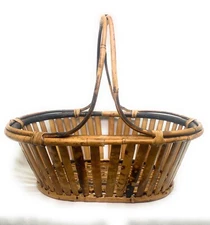 Vtg Burnt Bamboo Tortoise Shell Color & Rattan Basket With Handle 12” Oval