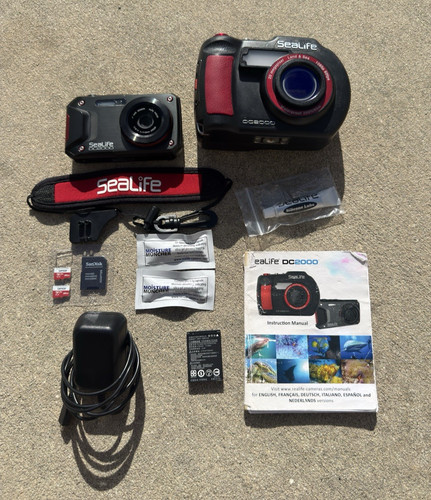 SeaLife DC2000 Underwater Digital Camera Waterproof W/ Scuba Case - SL740