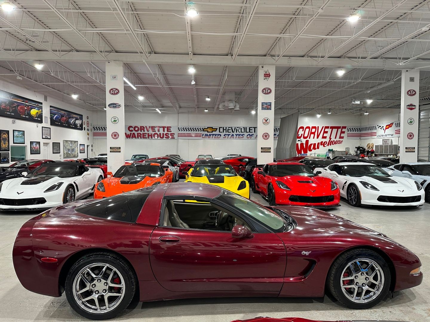 2003 [94U] 50th Anniversary Red Chevrolet Corvette   | C5 Corvette Photo 7