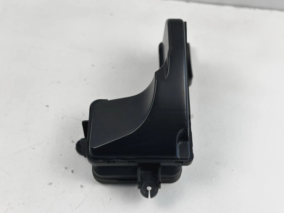 OEM Kia 2018-2023 Stinger Left Air Inlet Duct Assembly 28213-J5210 - Image 2 of 4