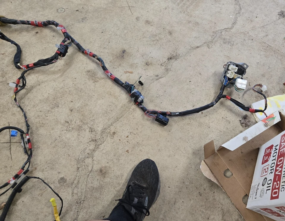 Chicote de fios de painel CAMRY 1998 TOYOTA painel de instrumentos conector cabo tear fabricante de equipamento original - Imagem 2 de 3