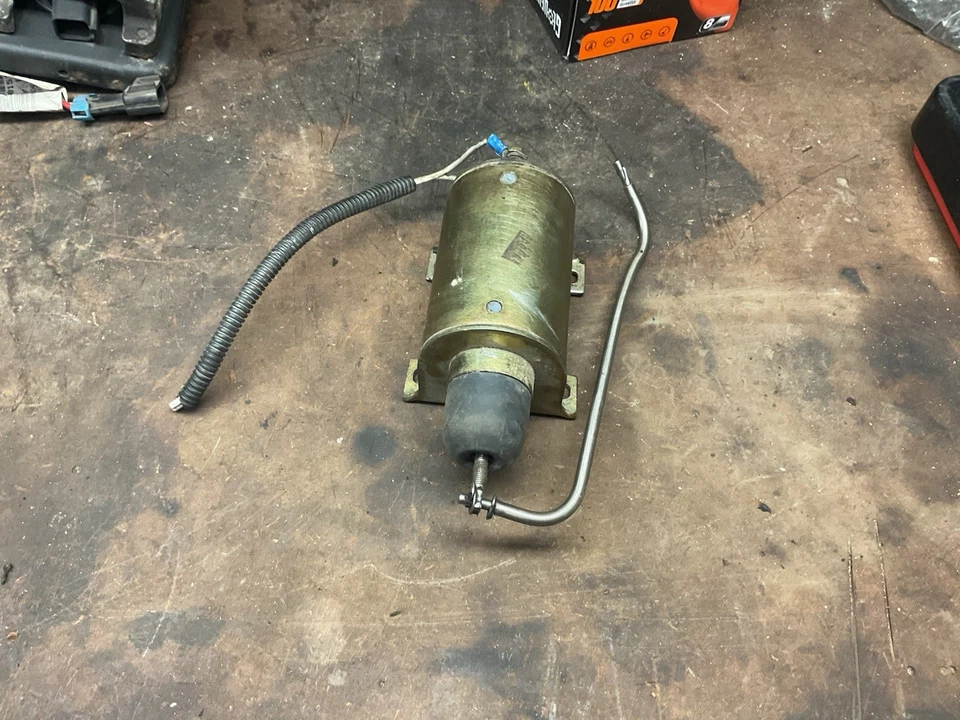 Solenoide Thermo King Nos/Apagado de Combustible 3055C66G10 Excelente Estado Foto 4 de 4