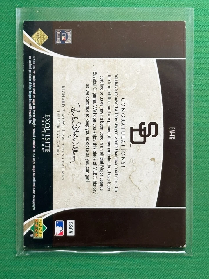 Upper Deck Exquisite Collection 2006 Exquisite Mem Gold #EM-TG Tony Gwynn/25 Foto 2 de 2