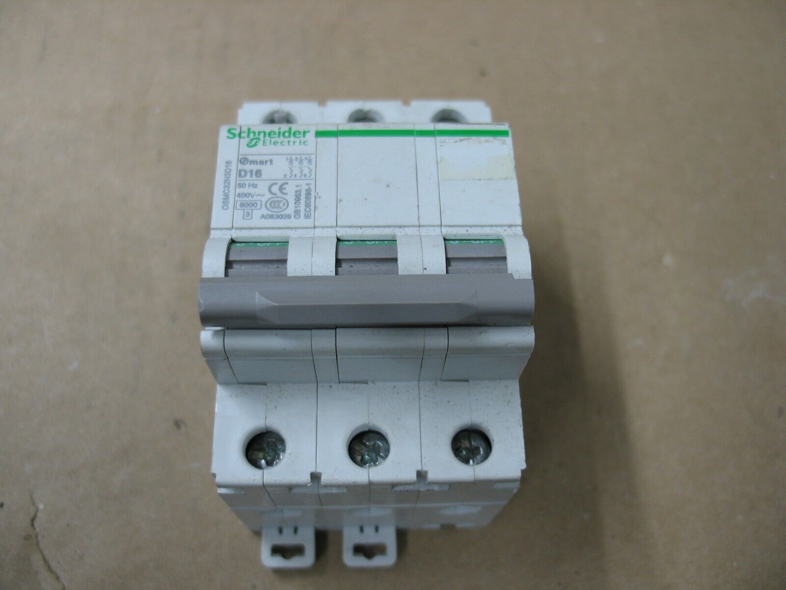 Foto 1 di 6