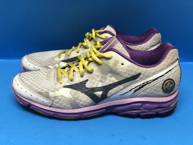 size 17 running shoes