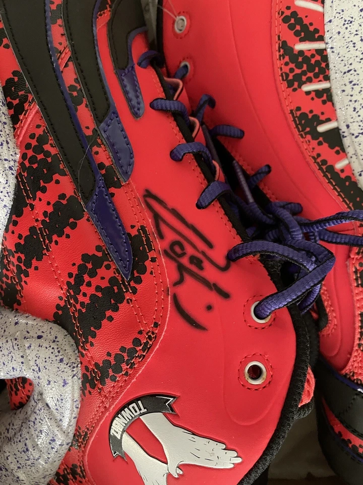 Adidas “Rookie Of The Year” Damian Lillard #/530 Size 11 Men’s - Autographed - Image 3 of 4