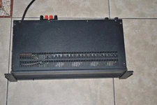 qsc model 1200 power amplifier