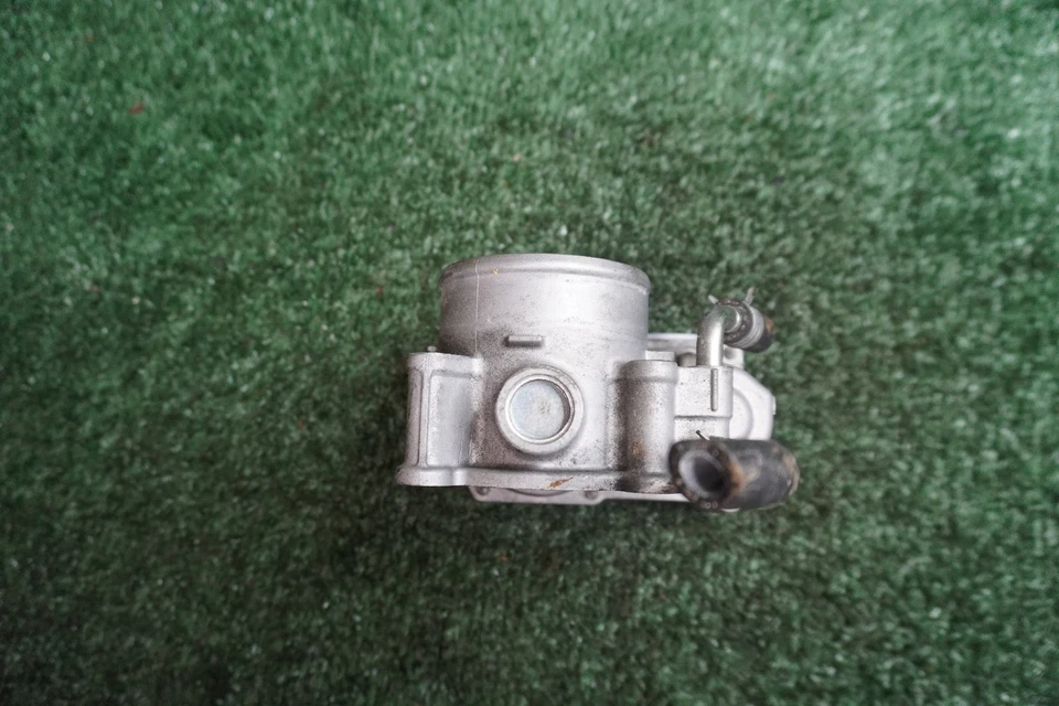 Subaru Forester 2014 2015 motor 2,5 L carrocería del acelerador fabricante de equipos originales 113 k millas 16112AA380 Foto 3 de 4