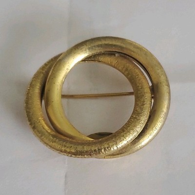 Miriam Haskell Gold Tone Round Brooch Signed Vintage